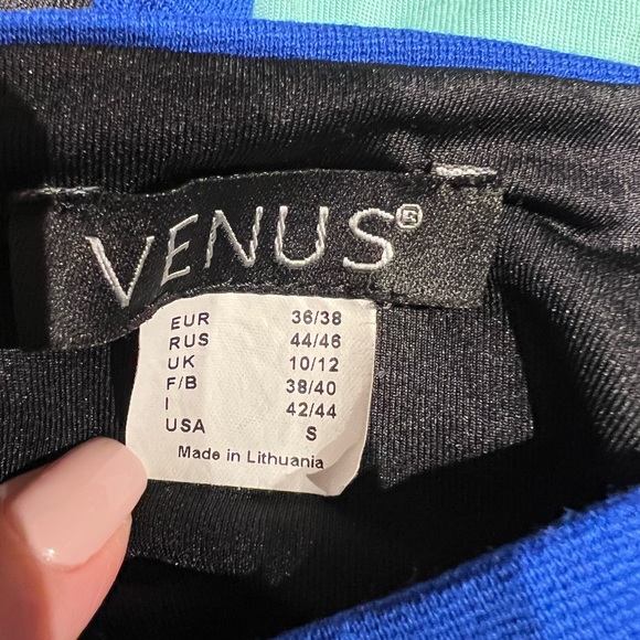 Venus Dress Sz Small - Picture 6 of 8